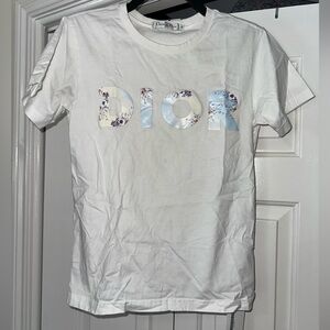Dior T